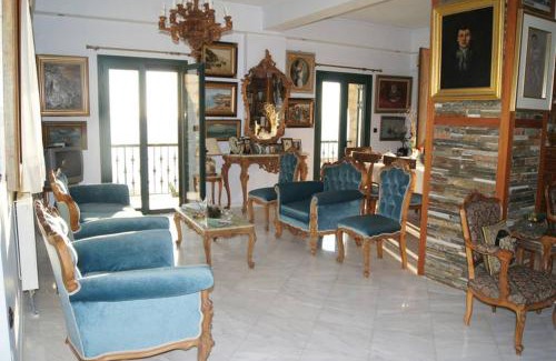 Kardamyli House | Seafront Maisonette in Kardamyli