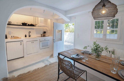 Avia Apartment | Seafront Pouletis Family Drosoula Gem with pool