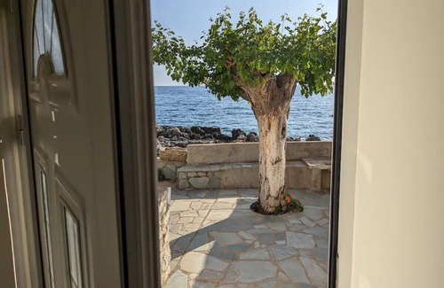 Kardamyli Villa | Seafront Villa "Fay" Entire Home Kardamyli West Mani Greece