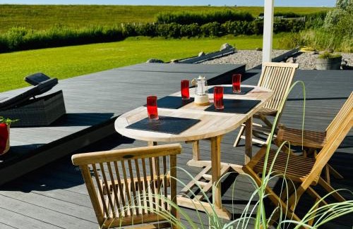 Wesselburenerkoog House | Sealect-Hus-5-direkt-an-der-Nordsee-nahe-St-Peter-Ording-mit-Sauna-Whirlpool-und-Kamin