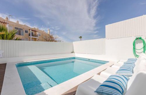 Manta Rota Villa | SeaScape Villa w/pool and rooftop seaview jacuzzi in Manta Rota