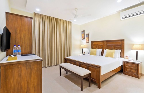 Candolim Hotel | Seashell Suites and Villas