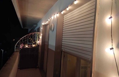 Vada Apartment | Seaside Apartment – 2 Min Walk to Beach, Free Wi-Fi & Bikes