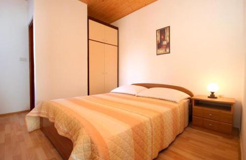 Marusici Apartment | Seaside apartments with a swimming pool Marusici, Omis - 10009