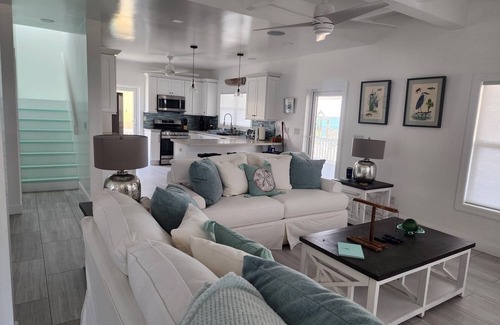 Treasure Cay House | Seaside Bliss: Dockside Living with Stunning Sunsets and Sunrises