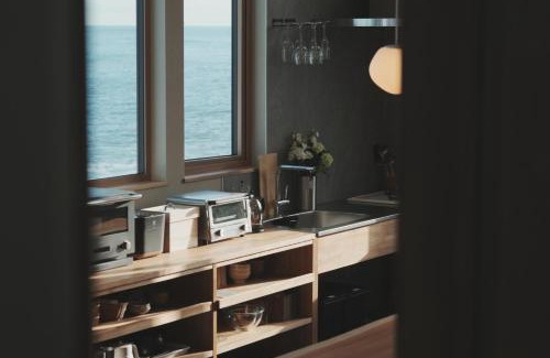 Menashi-gun Apartment | seaside cottage KOBUSTAY