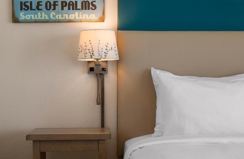 Isle of Palms Hotel | Seaside Inn - Isle of Palms