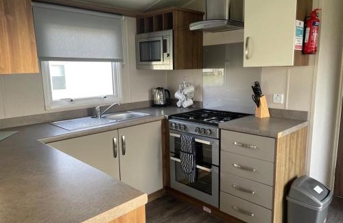 Bembridge Apartment | Seaside retreat in Whitecliff Bay