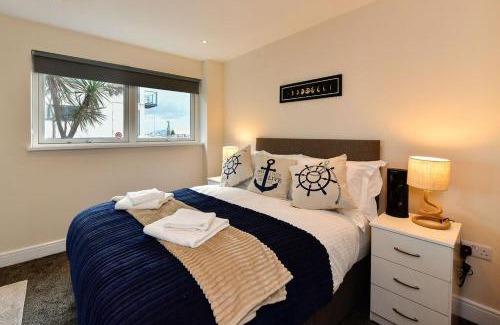 Castle Apartment | Seaside Serenity in Swansea