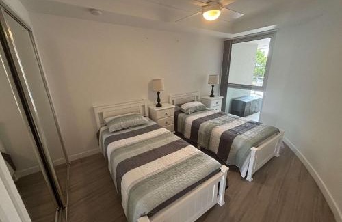 Kings Beach Apartment | Seaside Sovereign Retreat