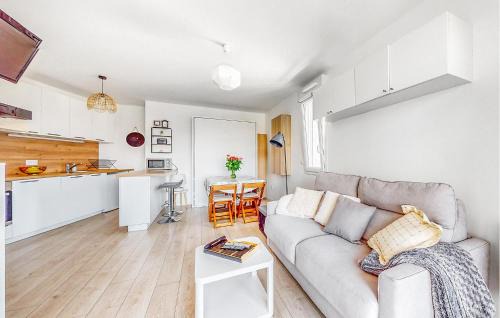 Stella-Plage Apartment | Seaside Studio