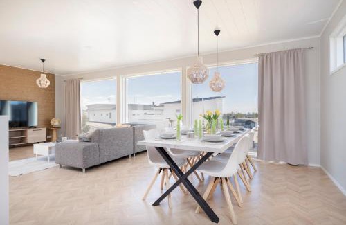 Kalajoki Villa | Seaside villa by paradise - Uusi korkeatasoinen huvila Kalajoki Hiekkasärkät