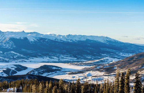 Lakeside Village Apartment | Seasons at Keystone #1886 By Summit County Mountain Retreats