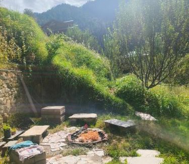 Jibhi House | Seasons By Hostalgic