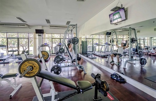 Ban Chang Apartment | Seastar service apartment, house & hotel with view of golf course