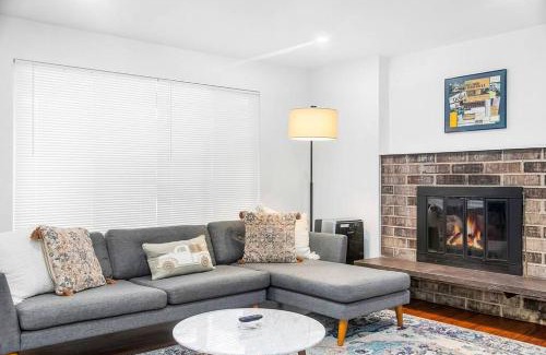 North Beacon Hill Apartment | Seattle Cloud 2BR Prime Location
