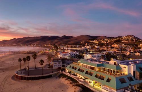 Downtown Resort | SeaVenture Beach Hotel