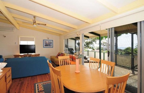 Vincentia House | Seaview by Experience Jervis Bay