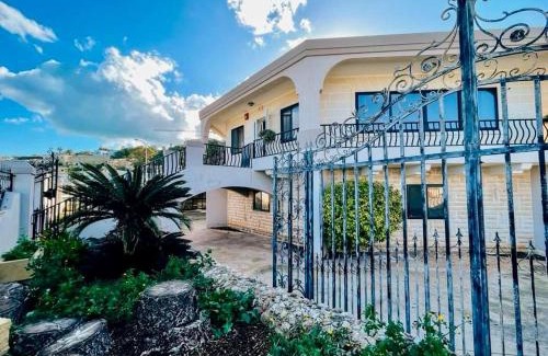 Santa Maria Estate Villa | Seaview Octagon Villa with Pool & Outdoor Whirlpool