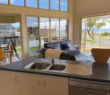 Portarlington House | Seaview on The Esplanade