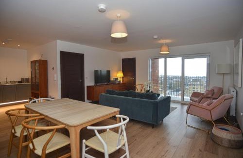Southend-on-Sea Apartment | Seaview Point, Superb 2- bedroom flat, 12th Floor
