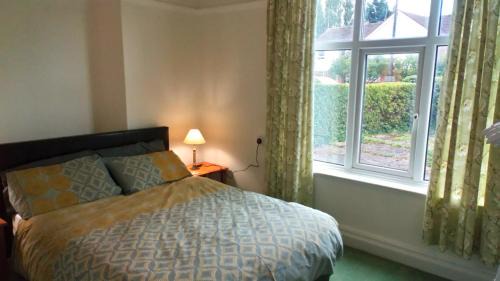 Rhos on Sea Apartment | Seawinds Holiday Apartment, dog-friendly