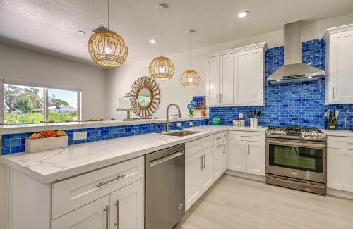 Sebring House | Sebring Serenity Waterfront Retreat with Boat Dock!