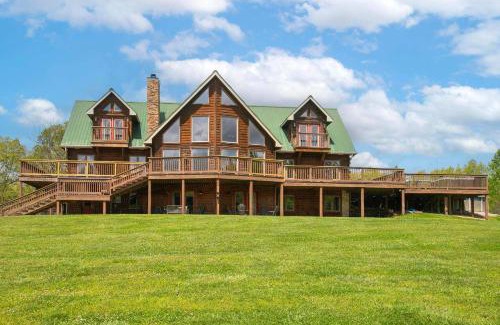Kedron House | Secluded 18-Acres with Pool Hot Tub Pool Table