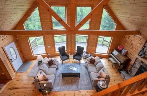 Kedron House | Secluded 18-Acres with Pool Hot Tub Pool Table