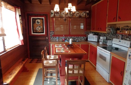 South Royalton Cabin | Secluded and Serene - GET AWAY FROM IT ALL! Barnard, VT