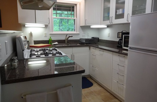 Dyke Cabin | Secluded cabin for 2 in Blue Ridge Mountains, 2 nite minimum weekends