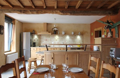 Placy-Montaigu Cottage | Secluded cottage with fireplace, private garden, 5 bedrooms