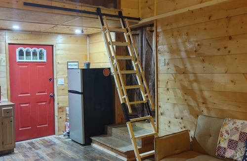 Sloans Valley Cabin | Secluded, cozy cabin in the woods - rustic but with all modern conveniences!