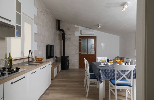 Pucisca House | Secluded fisherman's cottage Cove Prapratna - Prapatna, Brač (K-17608)
