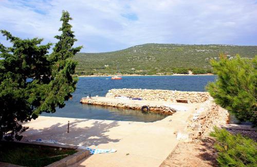 Kraj House | Secluded fisherman's cottage Cove Ladjin - Landjin, Pasman - 8500