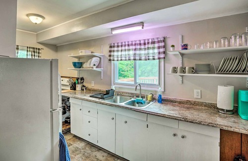 Greenfield Center House | Secluded Getaway < 10 Mi to Saratoga Springs!
