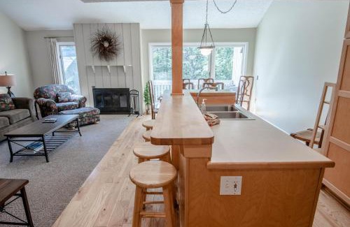 Harbor Springs House | Secluded Harbor Springs Condo