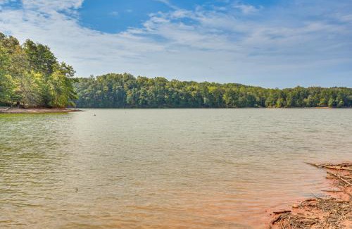 Gainesville House | Secluded Lake Lanier Cabin with Game Area