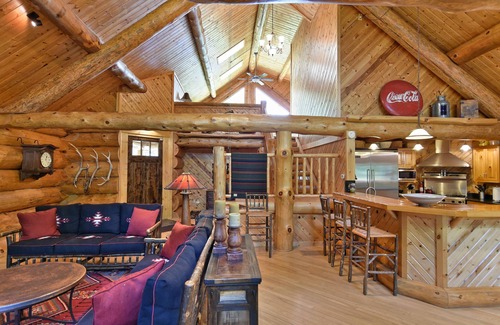 Clam Lake Cabin | Secluded luxury log home in Wisconsin wilderness