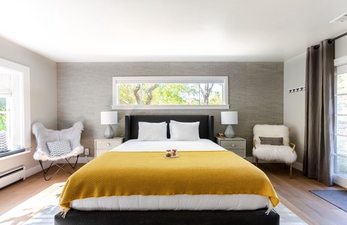 Napa Villa | Secluded Master Suite on Private Vineyard