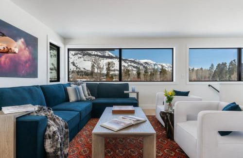 Wilson Ski Chalet | Secluded Mountain View Getaway - Near Jackson Hole - BBQ, Patio Wildlife!