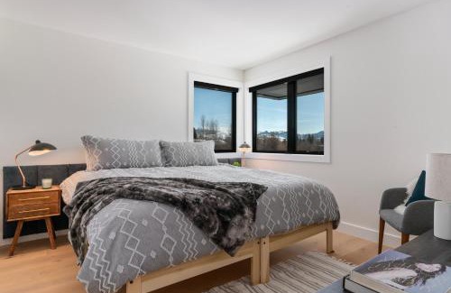 Wilson Ski Chalet | Secluded Mountain View Getaway - Near Jackson Hole - BBQ, Patio Wildlife!