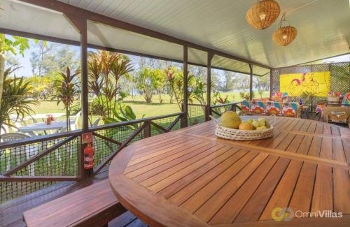 Moorea-Maiao House | Secluded Rustic Bungalow Near Tipaniers Beach