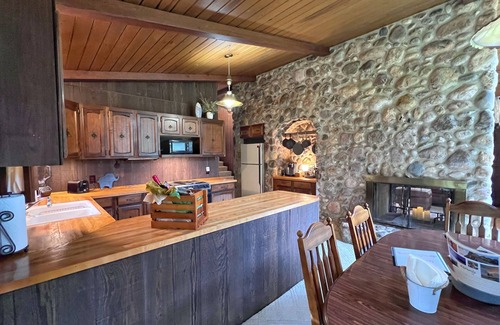 Custer House | Secluded Setting On French Creek In The Southern Black Hills