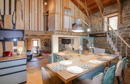 Saint-Pierreville House | Secluded vacation estate in the heart of the Ardèche, total peace and quiet and absolute nature.