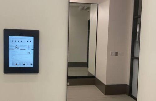 South Lake Union Apartment | Second House Boren-Come Relax by the Pool or Unwind in the Sauna!