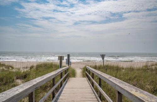 Kure Beach House | Second Row - Ocean View - Near Kure Beach Pier