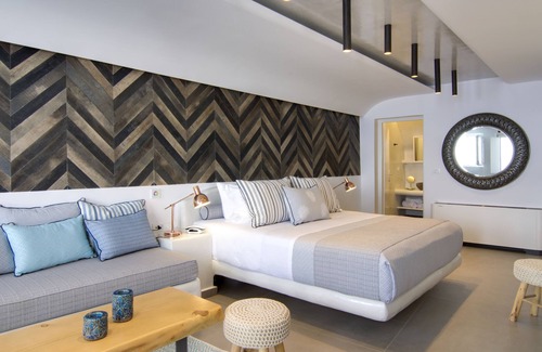 Oia Hotel | Secret Legend Suites