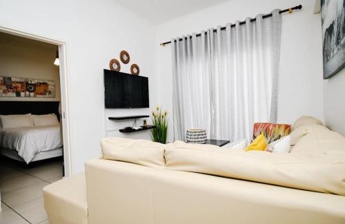 Greater Johannesburg Metropolitan Area Apartment | Secure and comfortable , Fully equipped Unit