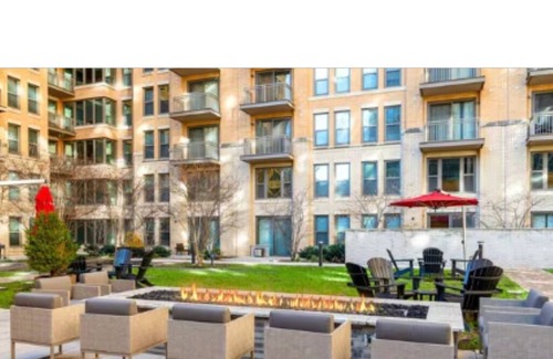 Aurora Highlands Apartment | Secure Stylish 1BR Apt with Free Parking, In-Unit Laundry, Prime Spot!
